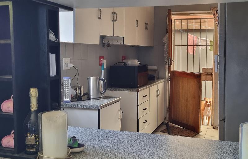 2 Bedroom Property for Sale in Portlands Western Cape